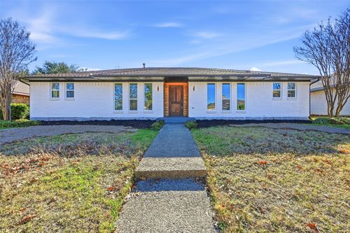 423 Provincetown Ln, Richardson, TX, 75080-3422 | Card Image