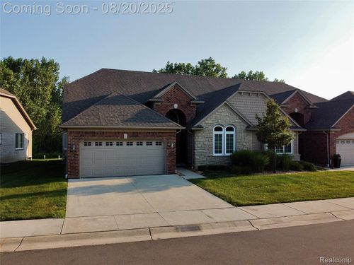 5188 Hawkseye Trce, Warren, MI, 48092-6328 | Card Image