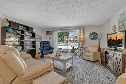 201-1340 9th Ave S, Saint Cloud, MN, 56301-2533 | Card Image