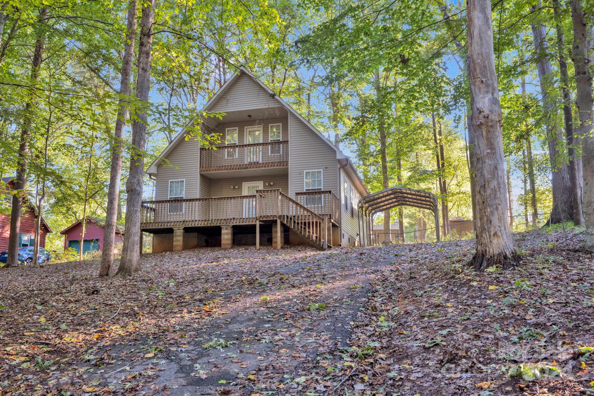 Boulder Pl, Statesville, NC 28625
