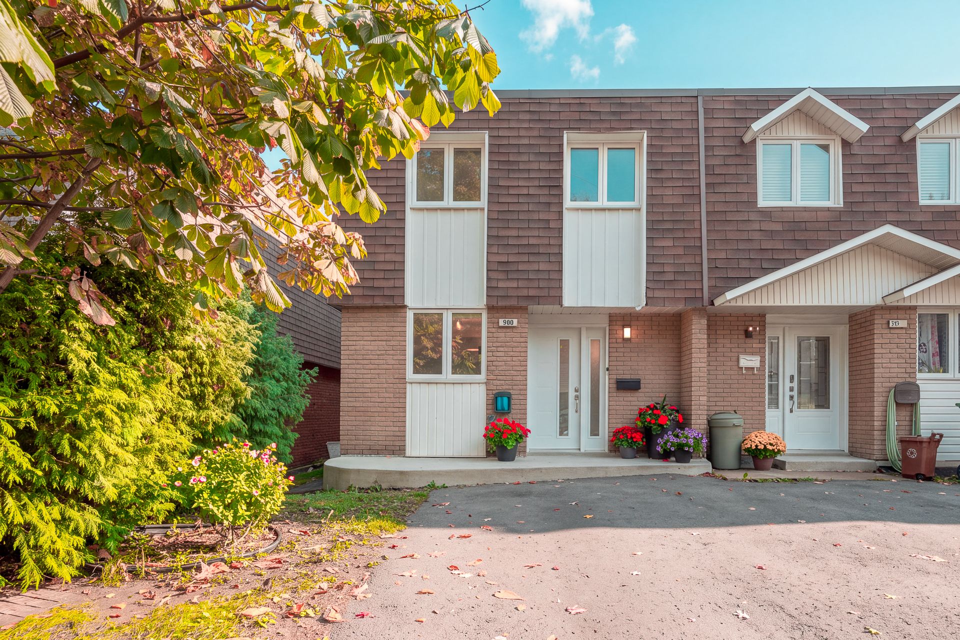 900 Place Du Parc, For Sale in Montréal - eXp Realty