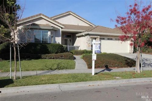 1937 Cross Creek St, Petaluma, CA, 94954-1818 | Card Image