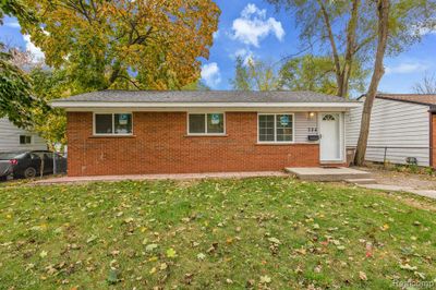 724 Kenilworth Avenue, Home with 3 bedrooms, 1 bathrooms and null parking in Pontiac MI | Image 2