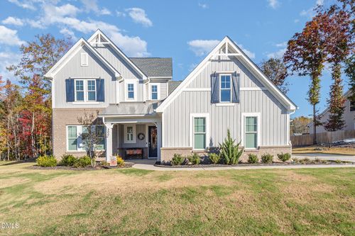 300 W Amber Oak Dr, Selma, NC, 27576-3343 | Card Image