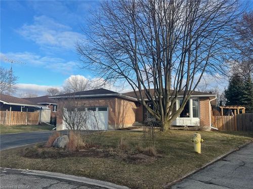 5 Baltic Circle, Waterford, ON, N0E1Y0 | Card Image
