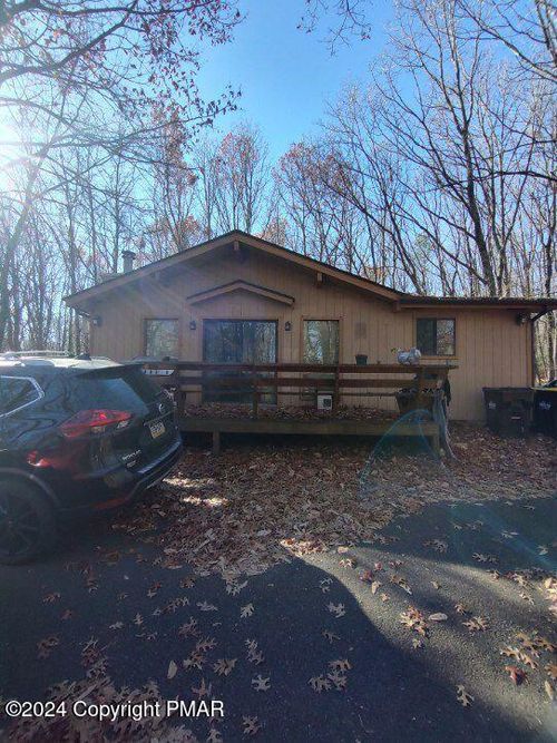 130 Deer Trail Dr, SAYLORSBURG, PA, 18353-8394 | Card Image