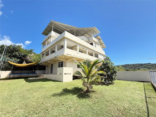 376-and-377-Villa Borinquen Barrio Santa Maria, Vieques, PR, 00765 | Card Image