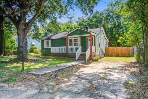 311 Rivers St, Walterboro, SC, 29488-4353 | Card Image