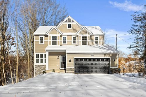 5479 Ada Dr Se, Ada, MI, 49301-7822 | Card Image