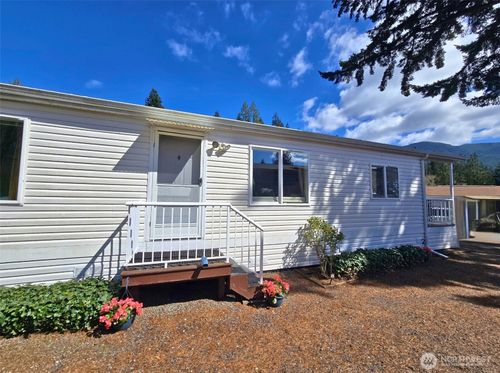 unit-221-921 Autumn Ln, Bellingham, WA, 98229-8515 | Card Image