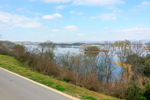 2649 Serenity Sound, Morristown, TN, 37814 | Card Image