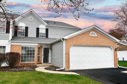 5690 Delaware Ave, Gurnee, IL, 60031-1664 | Card Image