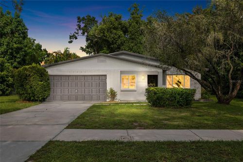 11325 N Rome Ave, Tampa, FL, 33612-5167 | Card Image