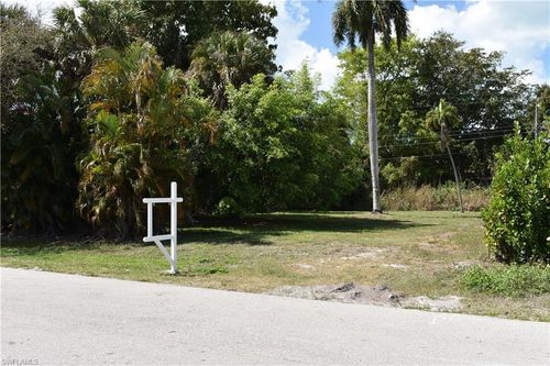 4604 Orchard Ln, NAPLES, FL, 34112-6620 | Card Image