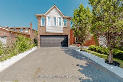 44 Leatherhead Crt, House other with 3 bedrooms, 5 bathrooms and 4 parking in Brampton ON | Image 2