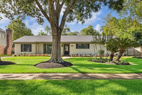303 Bayou View Dr, El Lago, TX, 77586-6100 | Card Image