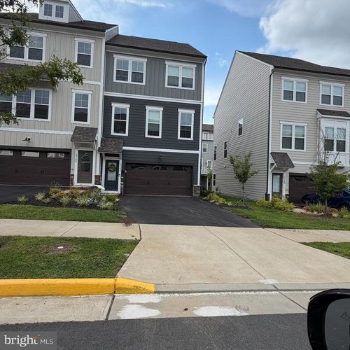 1744 Blue Spruce St, DUMFRIES, VA, 22026-2857 | Card Image
