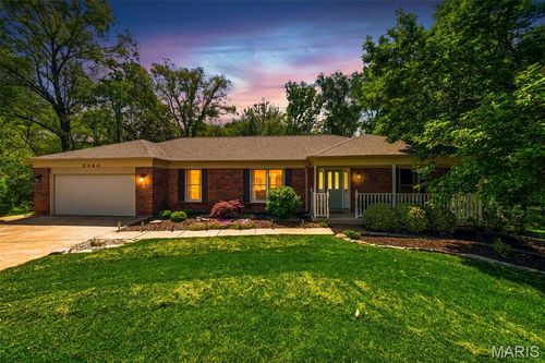 5460 Casa Royale Dr, Saint Louis, MO, 63129-3009 | Card Image