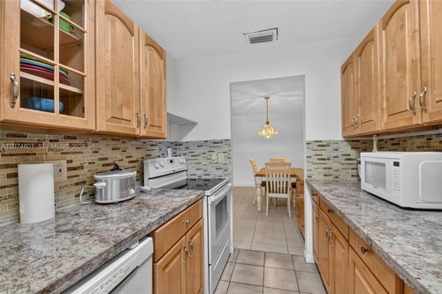 b-867 North Dr, Delray Beach, FL, 33445 | Card Image