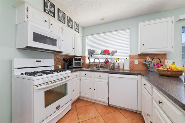 11303 Golden Ray Dr, House other with 4 bedrooms, 3 bathrooms and 2 parking in Cypress TX | Image 6