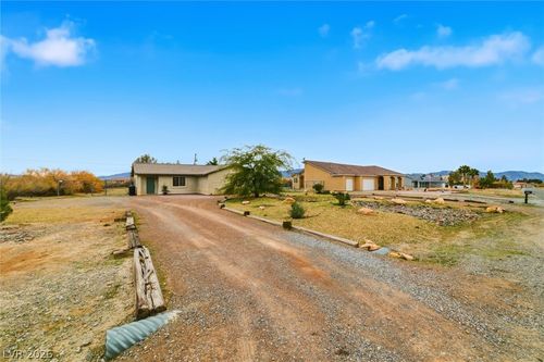 481 Arapahoe St, Pahrump, NV, 89048-5797 | Card Image