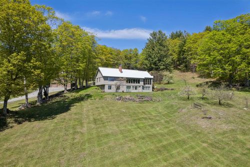 5525 North Bridgewater Road, Bridgewater, VT, 05034 | Card Image