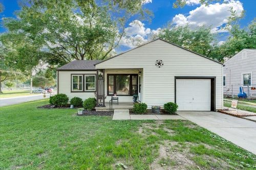 503 Eastview Dr, Mulvane, KS, 67110-1417 | Card Image