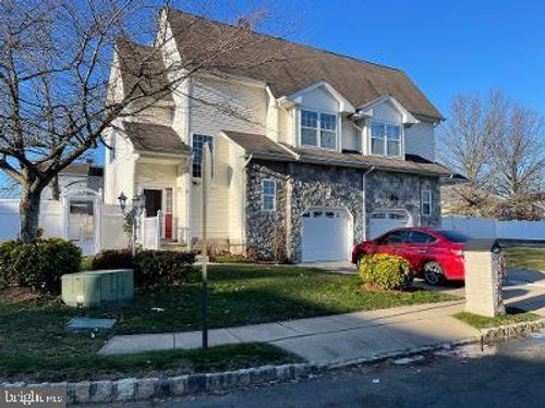 7 Bonnie Ct, Lawrence Township, NJ, 08648-5504 | Card Image