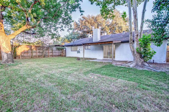 7226 Troulon Dr, House other with 3 bedrooms, 2 bathrooms and 2 parking in Houston TX | Image 25