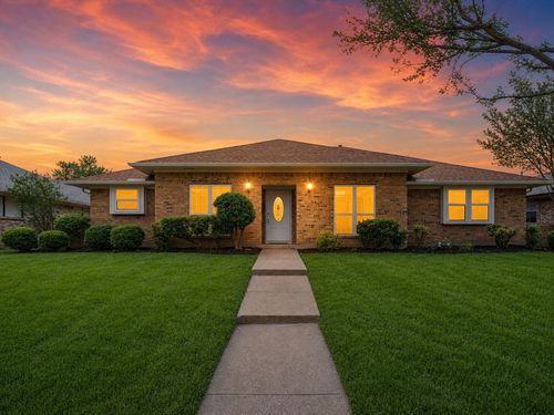1915 Chesham Dr, Carrollton, TX, 75007-2403 | Card Image