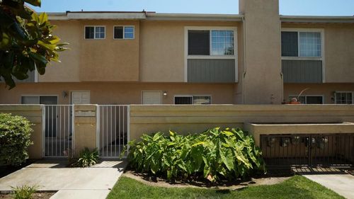 5245 Columbus Pl, Oxnard, CA, 93033-8477 | Card Image