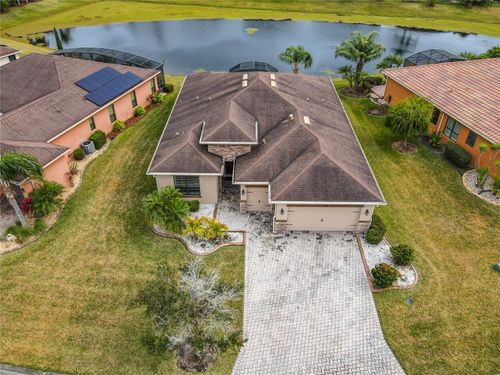 472 Villa Park Rd, POINCIANA, FL, 34759-6139 | Card Image