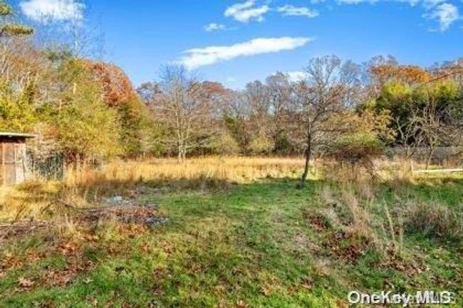 131 Middle Island Blvd, House other with 3 bedrooms, 3 bathrooms and null parking in Middle Island NY | Image 15