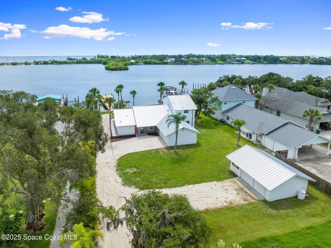 9670 Riverview Dr, House other with 4 bedrooms, 3 bathrooms and null parking in Sebastian FL | Image 76