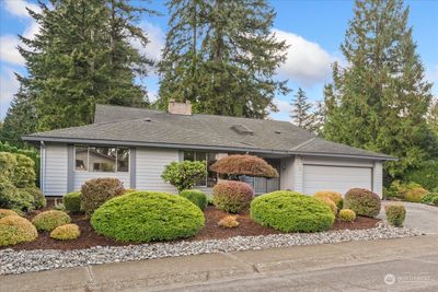 2618 169th Avenue Ne, House other with 4 bedrooms, 2 bathrooms and 2 parking in Bellevue WA | Image 2