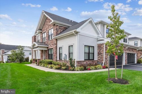 36 Birdie Way, LAWRENCE TOWNSHIP, NJ, 08648-2722 | Card Image