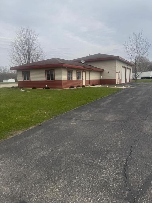 220 Riverbirch Ct, Deerfield, WI, 53531-9664 | Card Image