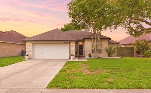 7709 Jim Wells Dr, Corpus Christi, TX, 78413-6223 | Card Image