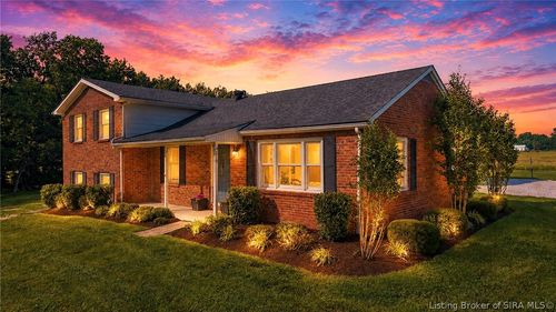 4815 Chapelbrook Ln, New Albany, IN, 47150-9436 | Card Image