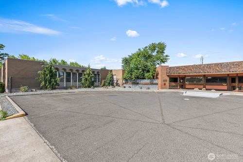 413 N 2nd St, Yakima, WA, 98901-2336 | Card Image
