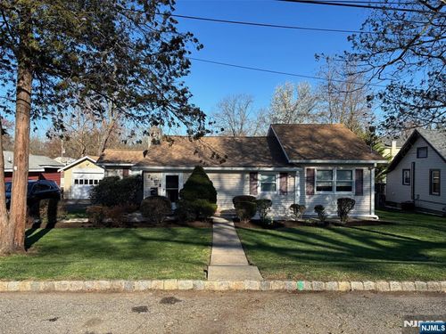 26 Mohawk Ave, Lake Hiawatha, NJ, 07034-2826 | Card Image