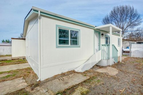 53-633 E Archwood Dr, Eagle Point, OR, 97524-9400 | Card Image