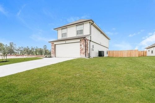 418 Brushback Drive, Huntsville, TX, 77320 | Card Image