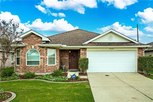 2332 S Parc Green St, Harvey, LA, 70058-7044 | Card Image