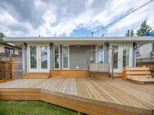 477 72 Ave Ne, Calgary, AB, T2K5H8 | Card Image