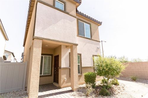 7331 Sunray Point St, North Las Vegas, NV, 89084-4758 | Card Image
