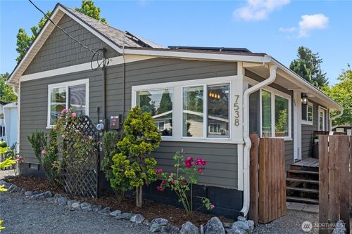 7538 Terrill Road, Blaine, WA, 98230 | Card Image