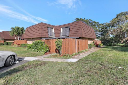 321-5852 Se Riverboat Dr, Stuart, FL, 34997-1509 | Card Image