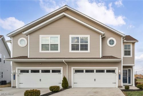 137 Larimar Dr, Willowick, OH, 44095-5212 | Card Image