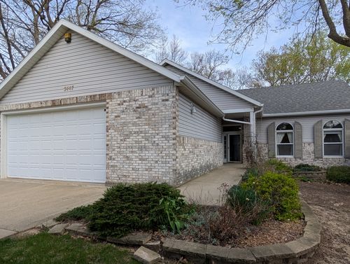 1-3447 Daren Dr, Freeport, IL, 61032-4476 | Card Image
